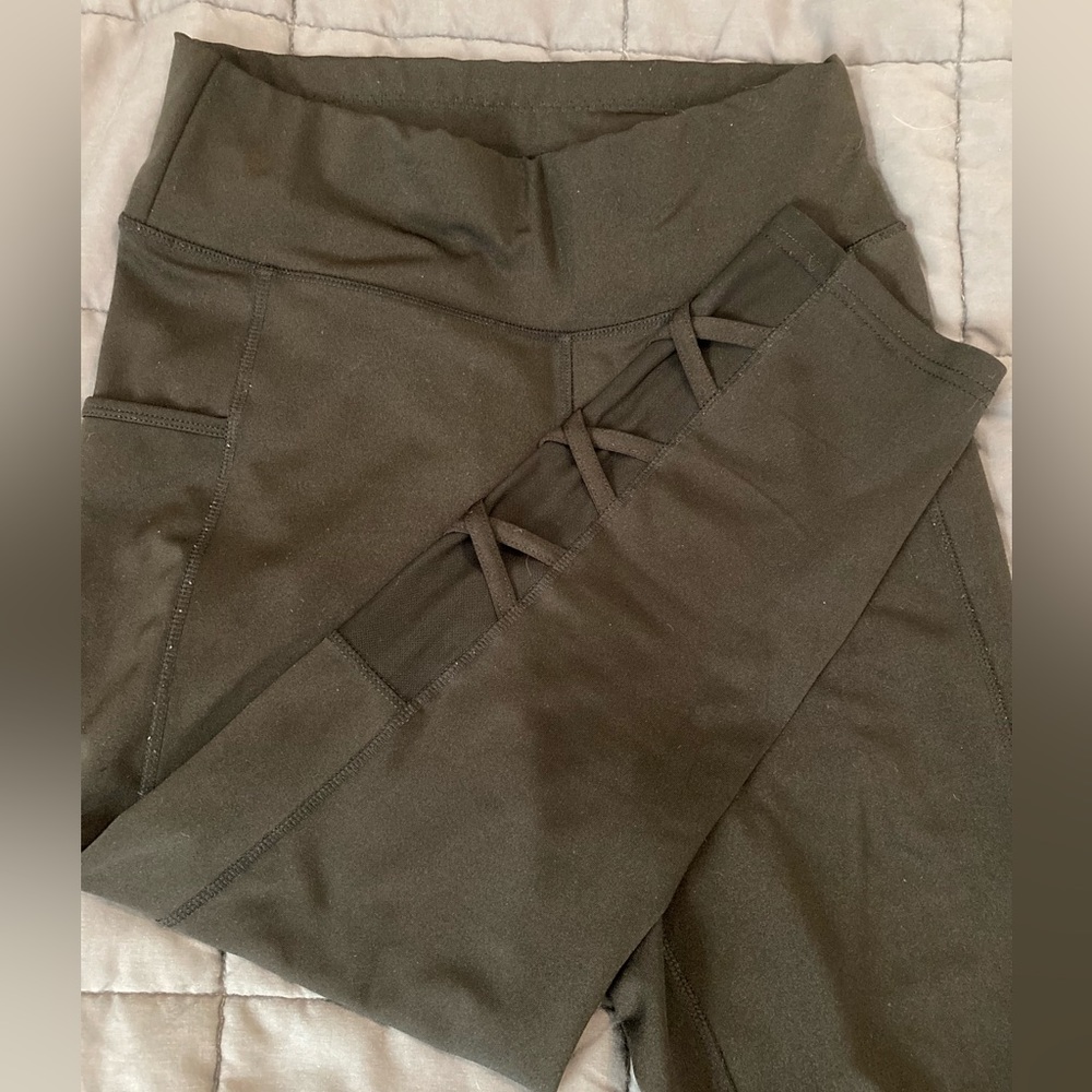 POP Fit Lily crop leggings size M